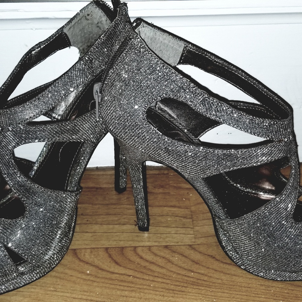 High Heel Platform Size 7 Shoe